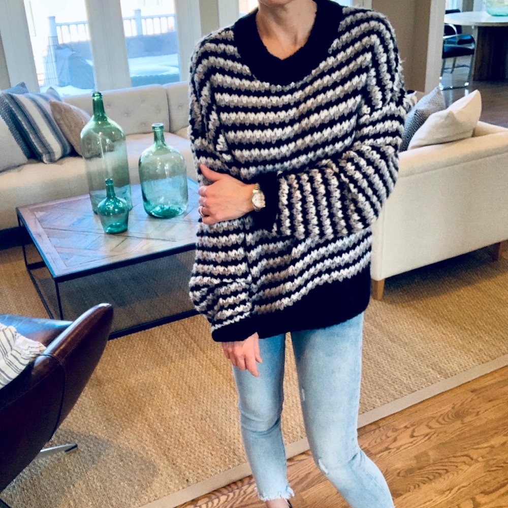 NWT - Romeo + Juliet Couture Boyfriend Sweater